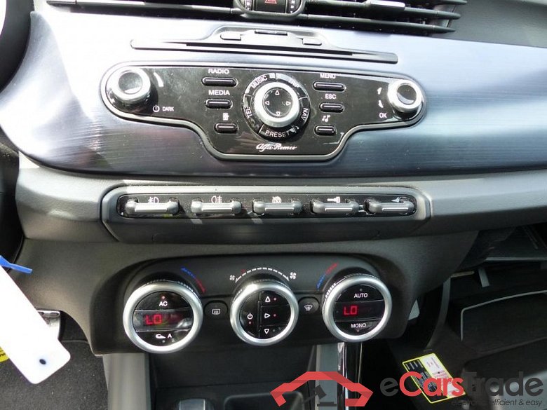 Giulietta 2.0 JTDm Distinctive 140Hp Sport Leder Navi BOSE ... #5