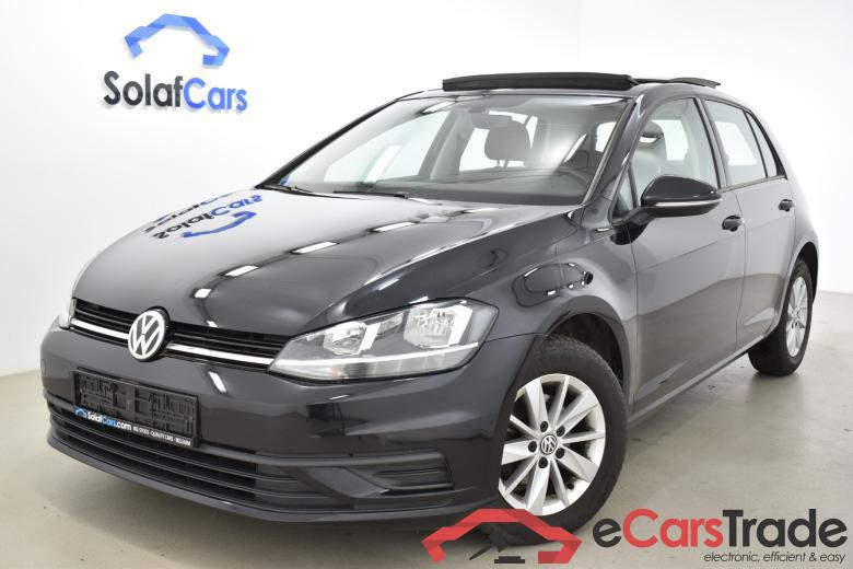 Volkswagen Golf 1.6 TDi Pano Navi Klima PDC ... #1