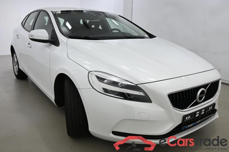 Volvo V40 2.0 D2 Black Edition LED-Xenon Navi Klima PDC ... #2