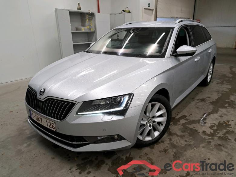SKODA - SUPERB COMBI CRTDI 120PK Style Corporate Plus Edition & Premium Style & GPS & Comfort & Kessy