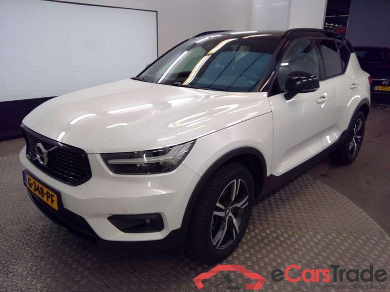 VOLVO XC40 1.5 T #1