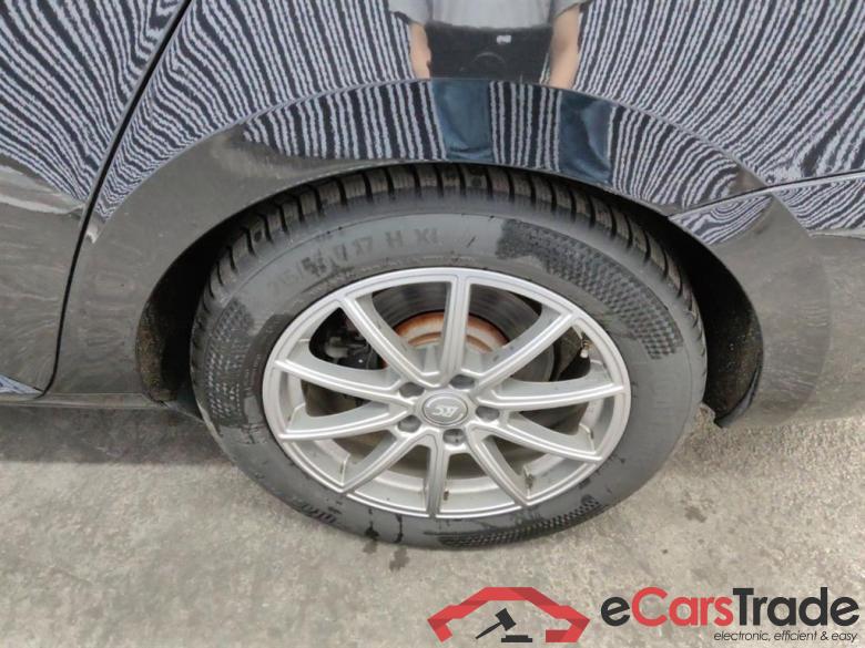 Skoda Superb Wagon ´15 Superb Combi Sportline iV 1.4 TSI Hybrid 160KW AT6 E6d #4