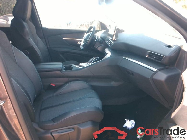 PEUGEOT 3008 3008 Hybrid 225 e-EAT8 Allure #3