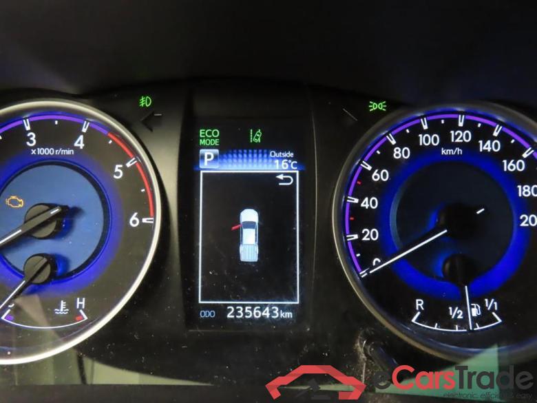 TOYOTA HILUX 2.4 D-4D-F DC Prof. #4