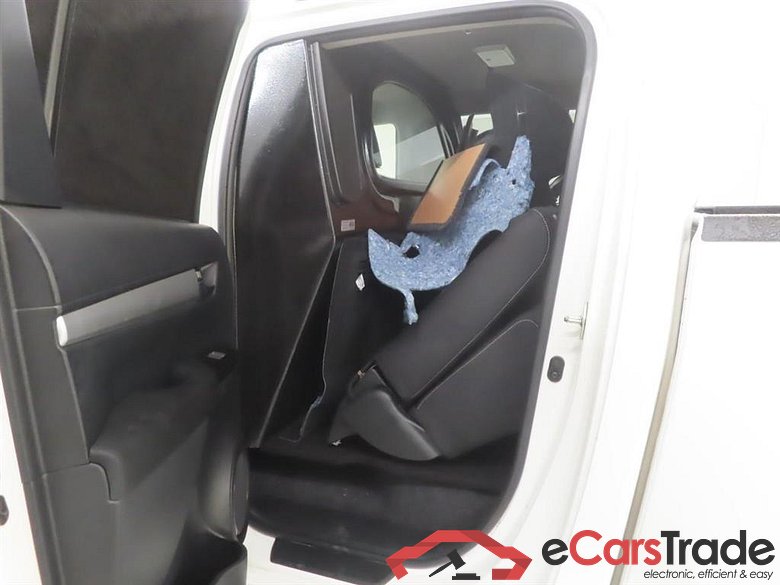 TOYOTA HILUX 2.4 D-4D-F DC Prof. #6