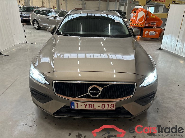 Volvo, V60 '18, Volvo V60 D3 Geartronic Momentum Pro 5d #1