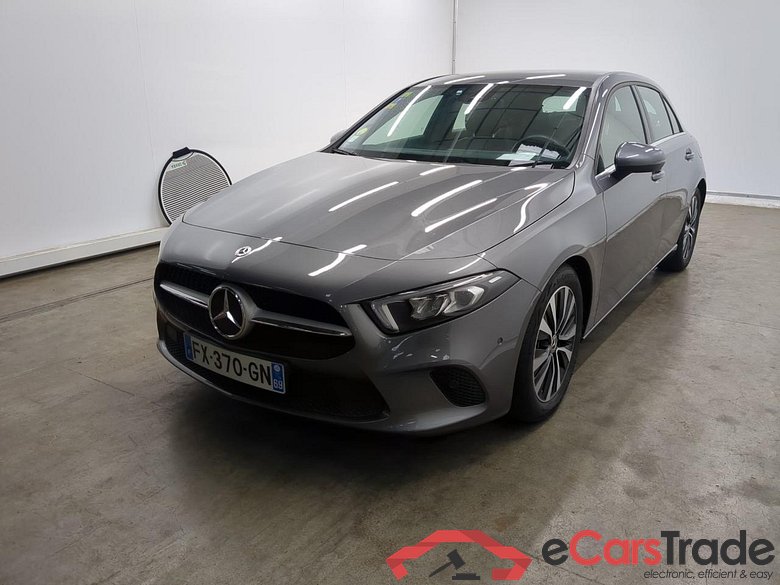 Mercedes A 180 d Business Line MERCEDES-BENZ Classe A Compact / 2018 / 5P / Berline A 180 d Business Line #1