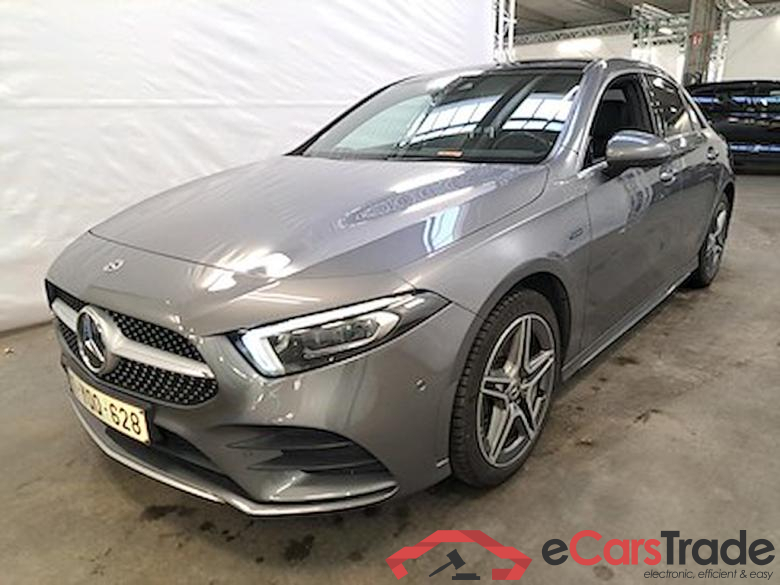 MERCEDES-BENZ A-CLASS LIMOUSINE 1.3 A 250 E BUSINESS SOLUTION DCT Business Solution AMG