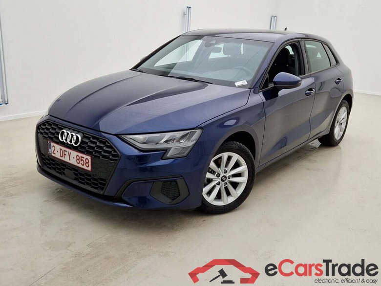 AUDI A3 SPORTBACK 2.0 30 TDI ATTRACTION #1