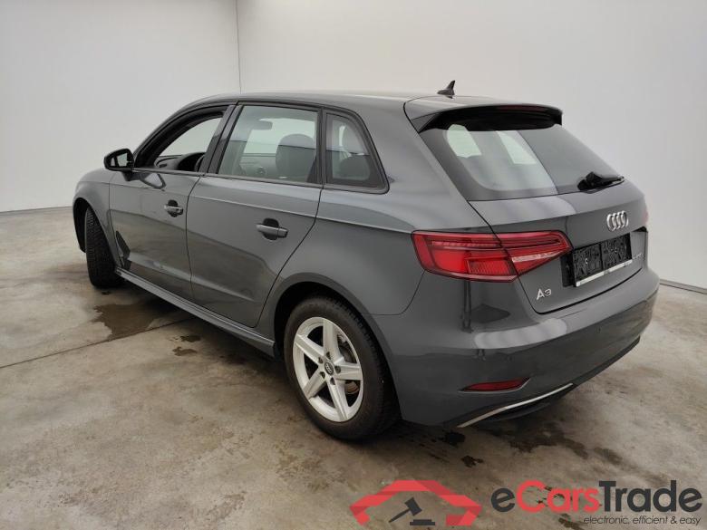 Audi A3 Sportback 40 e-tron S tronic 5d #3