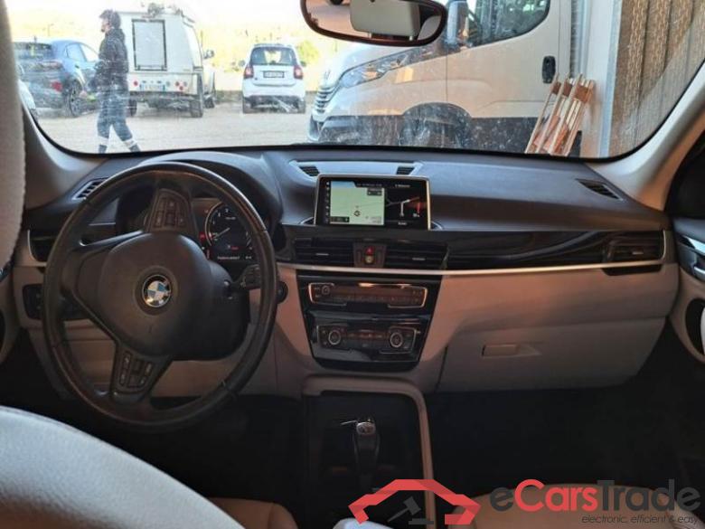 BMW 25EBLACK BMW X1 / 2019 / 5P / SUV XDRIVE 25E BUSINESS ADVANTAGE AUTOMATICO #3