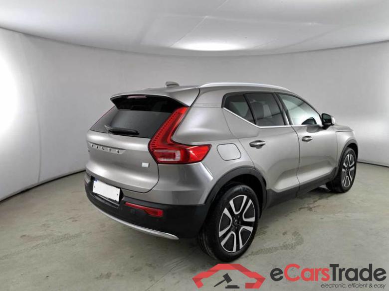 Volvo 228 VOLVO XC40 / 2017 / 5P / SUV T5 PLUG-IN HYBRID AUTO RECH INSCRIP EXPR #2