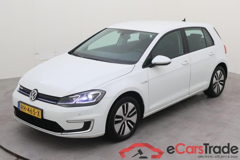 VOLKSWAGEN e-Golf  #1