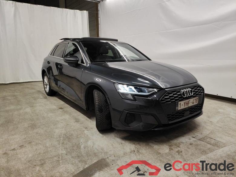 Audi A3 Sportback 2.0 35 TDi 110kW S tronic 5d #2