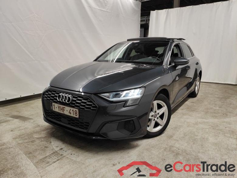 Audi A3 Sportback 2.0 35 TDi 110kW S tronic 5d #4