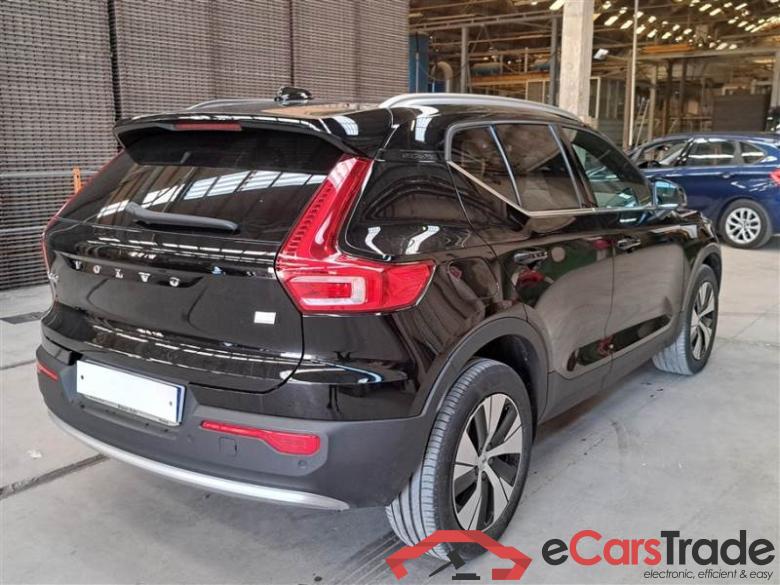 Volvo 11 VOLVO XC40 / 2021 / 5P / SUV T4 RECHARGE PLUG-IN AUTO CORE #2