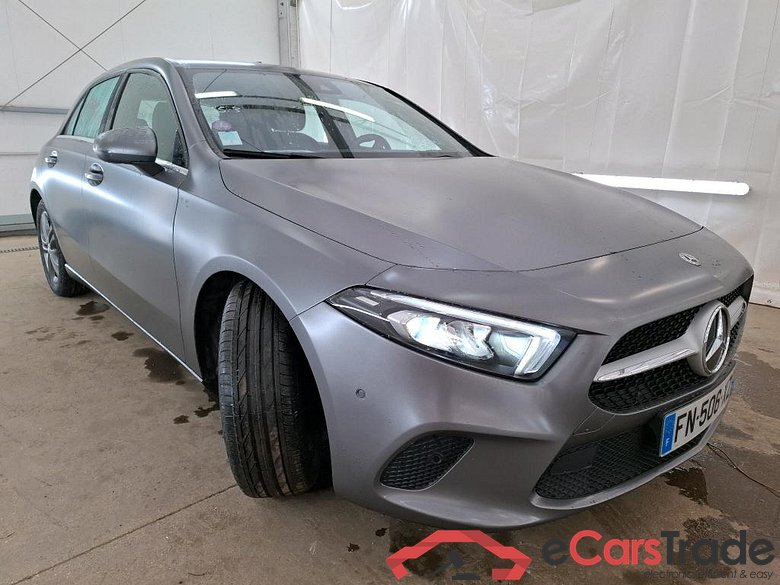 Mercedes A 200 Business Line 7G-DCT MERCEDES-BENZ Classe A Compact / 2018 / 5P / Berline A 200 Business Line 7G-DCT #4