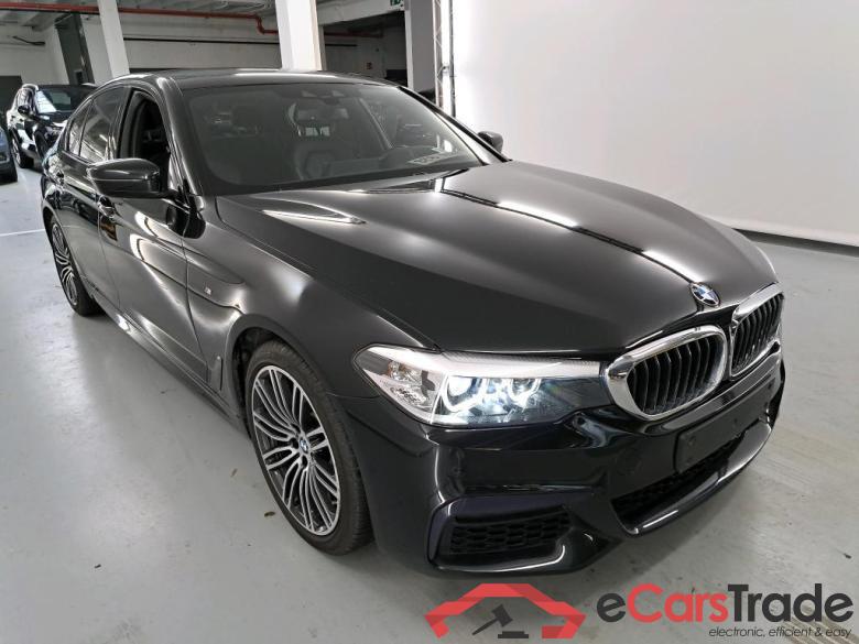 BMW 5 DIESEL - 2017 518 dA AdBlue Business Comfort Plus Kit M sport Innovation #2