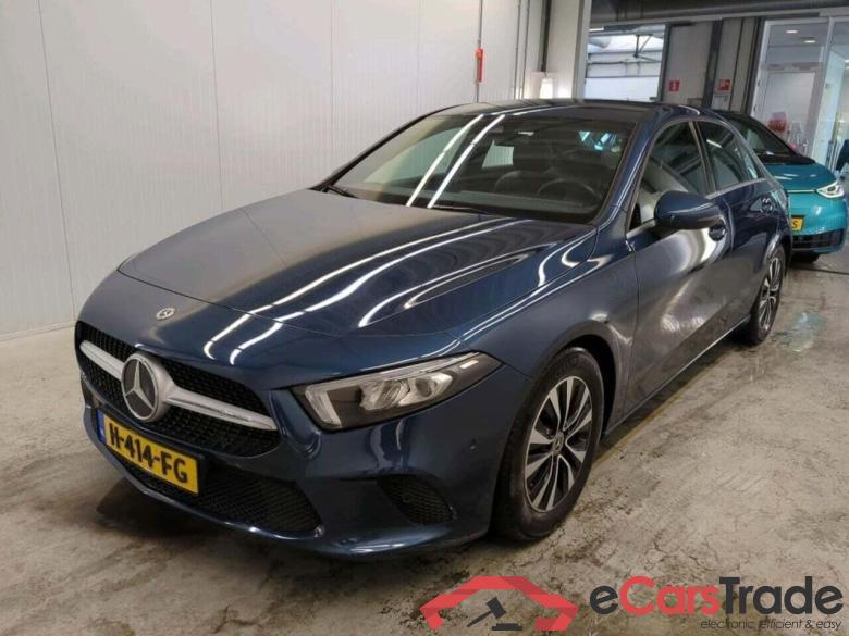 MERCEDES-BENZ A-klasse 180 d Business Sol #1