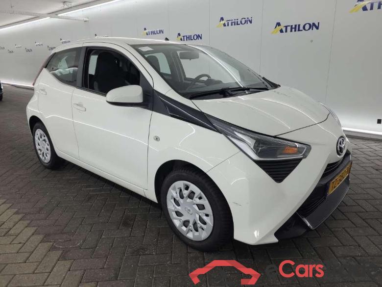 TOYOTA Aygo 1.0 VVT-i x-play 5D 53kW #2