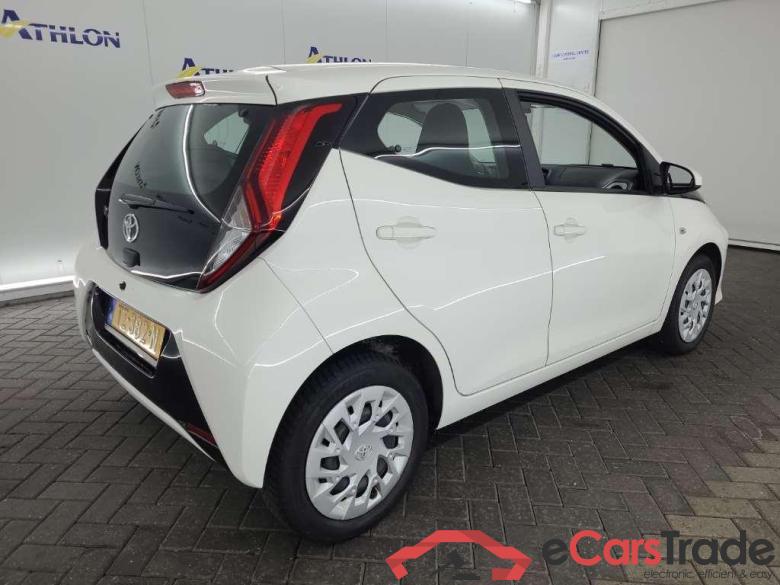 TOYOTA Aygo 1.0 VVT-i x-play 5D 53kW #3
