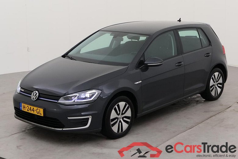 VOLKSWAGEN e-Golf  #1