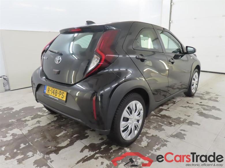 TOYOTA Aygo X 1.0 VVT-i MT Play #2