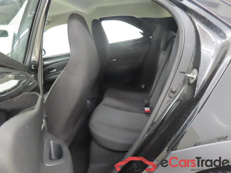 TOYOTA Aygo X 1.0 VVT-i MT Play #6