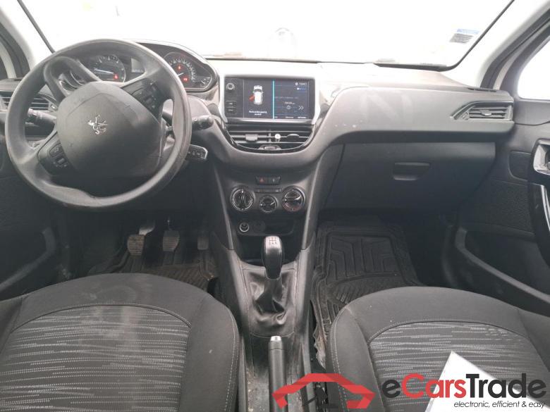Peugeot BlueHDi 100 S&S PREMIUM 208 Affaire Premium 1.5 HDi 100CV BVM5 E6dT #5