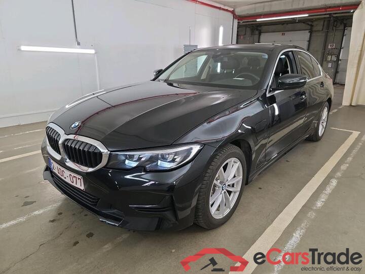 BMW 3 Reeks Berline 3 Reeks Berline 330e (215 kW) 215kW/292pk  4D/P Auto-8