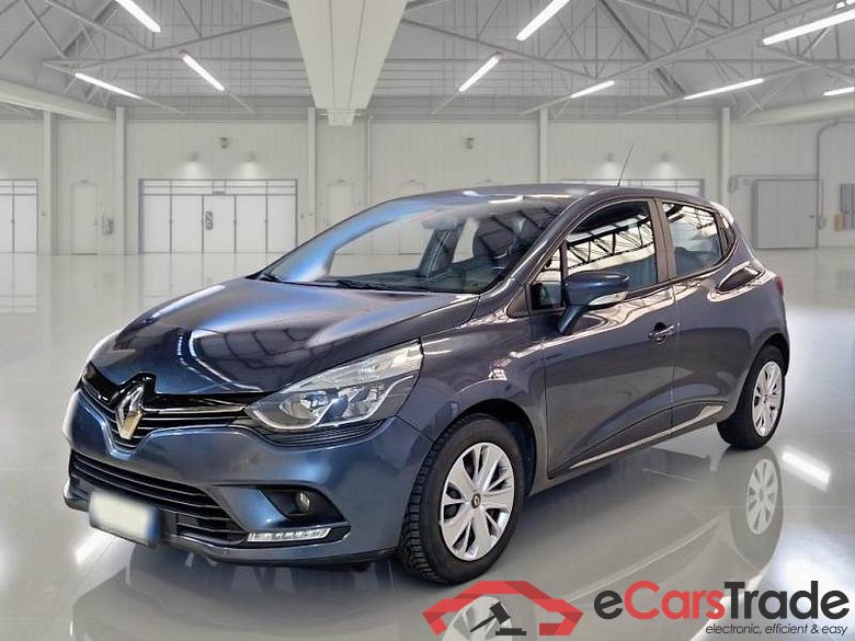 Renault 15BUSPROMO1 RENAULT CLIO / 2016 / 5P / BERLINA 1.5 DCI 75CV BUSINESS #1