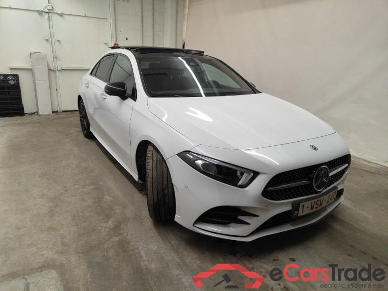Mercedes-Benz A-Klasse Limousine A 180 d DCT Launch Edition 4d #2