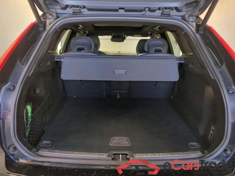 VOLVO XC60 2.0 B5 R-Design #5