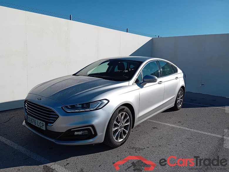 Ford 2.0 TDCi 110kW (150CV) Titanium 235 FORD Mondeo / 2014 / 5P / berlina con portón 2.0 TDCi 110kW (150CV) Titanium 235 #1