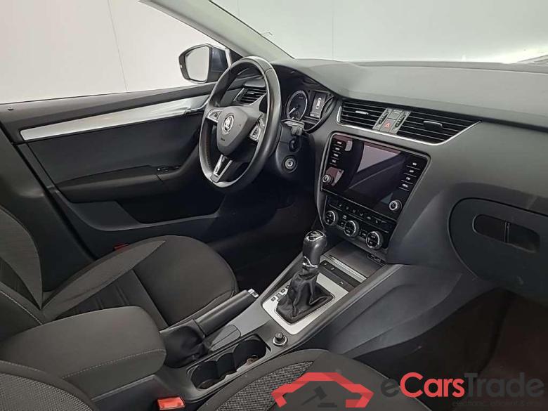 SKODA Octavia Combi 1.0 TSI Ambition Business DSG 5D Athlon Edition #6