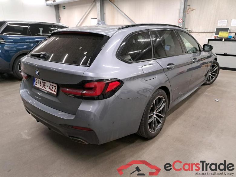 BMW - BMW 5 TOURING 518dA 136PK M Sport Pack Business & Heated Dakota Sport Seats & Parking Assistant Pack & Trailer Towing Hook #2