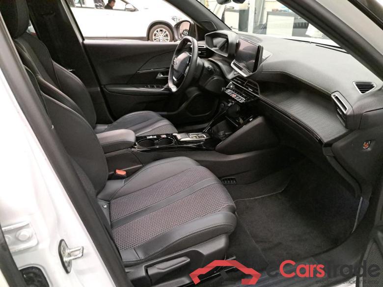 PEUGEOT - PEU 2008 e-2008 GT 136PK With Heated Seats & Navigation & Cruise Control & PDC Front & Rear  * ELECTRIC * #3