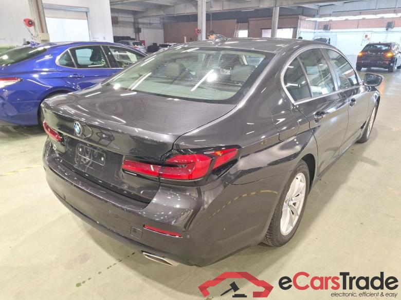 BMW 5 SERIES BERLINE 2.0 518D 100KW AUTO #4
