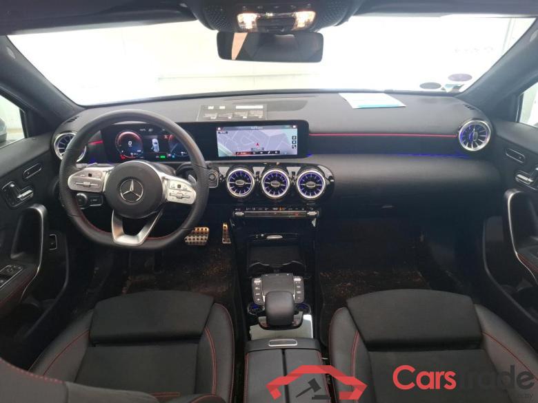 Mercedes A 250 e AMG Line 8G-DCT MERCEDES-BENZ Classe A Compact / 2018 / 5P / Berline A 250 e AMG Line 8G-DCT #5