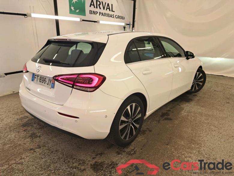 Mercedes A 200 d Business Line 8G-DCT MERCEDES-BENZ Classe A Compact / 2018 / 5P / Berline A 200 d Business Line 8G-DCT #3