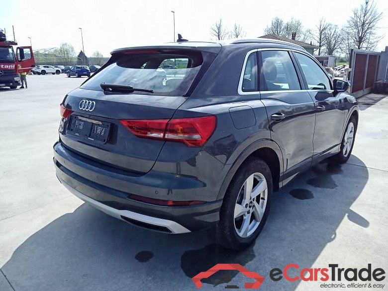 Audi 35TDIBUSADV AUDI Q3 / 2018 / 5P / SUV 35 TDI S TRONIC BUSINESS ADVANCED #2