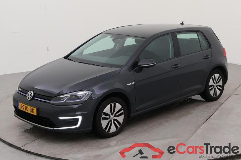 VOLKSWAGEN e-Golf  #1