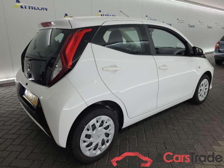 TOYOTA Aygo 1.0 VVT-i x-play 5D 53kW #3