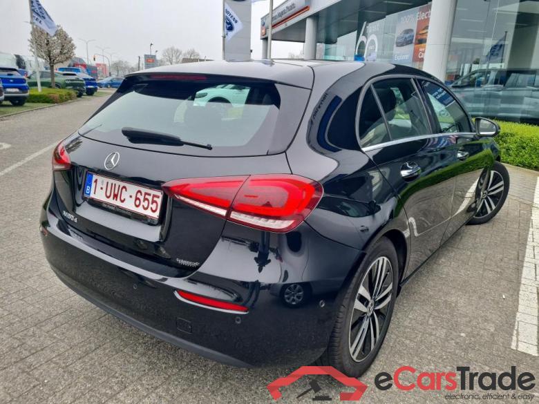 MERCEDES - MER A 180 d 116PK DCT Launch Edition Pack Premium & Mbux Augmented Nav & Harman Kardon & Pano Roof  116PK 5d/p AUT #2