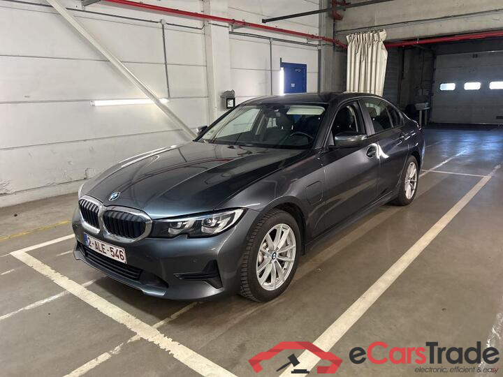 BMW 3 Reeks Berline 3 Reeks Berline 330e (215 kW) 215kW/292pk  4D/P Auto-8