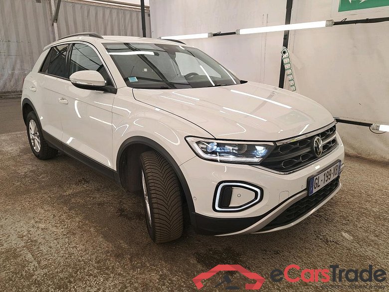 Volkswagen  VOLKSWAGEN T-Roc / 2021 / 5P / SUV 1.5 TSI 150 EVO LIFE DSG7 #4