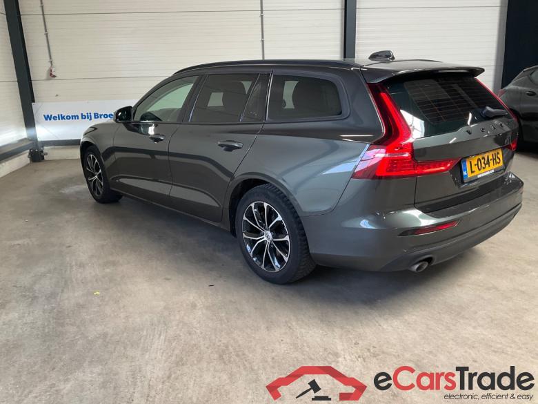 VOLVO V60 2.0 B3 Mom. Adv. #4