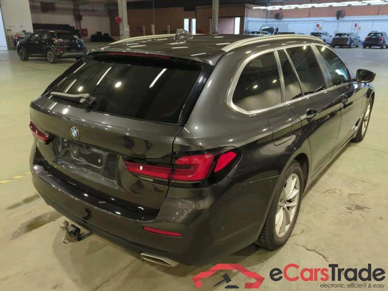 BMW 5 SERIES TOURING 2.0 520D 120KW TOURING AUTO Parking Assistant Driving Assistant Business #4