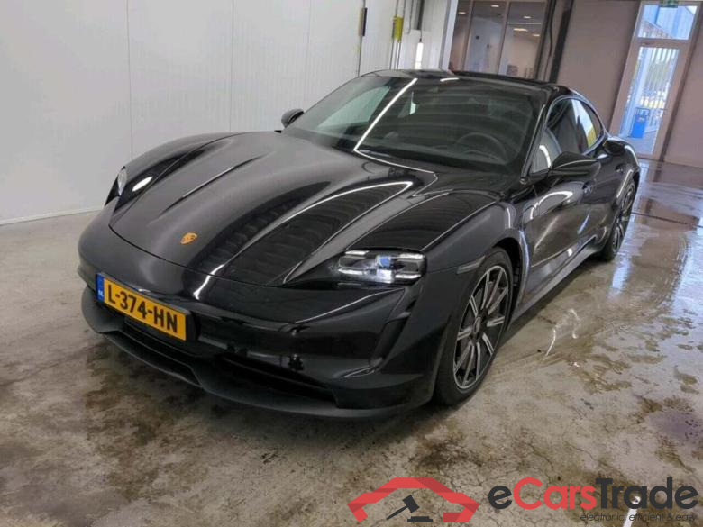 PORSCHE Taycan Performance 84kWh