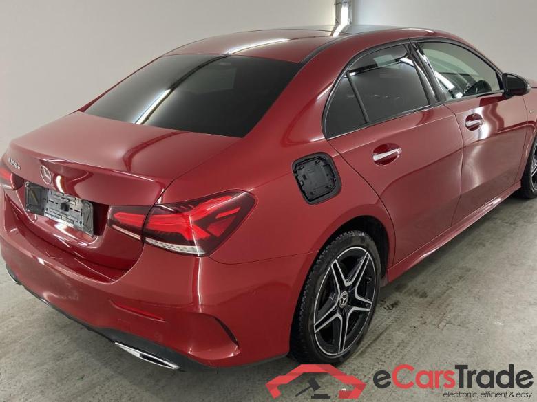 MERCEDES-BENZ A-CLASS LIMOUSINE 1.3 A 250 E BUSINESS SOLUTION AMG DCT Plus Driving Assistance #4